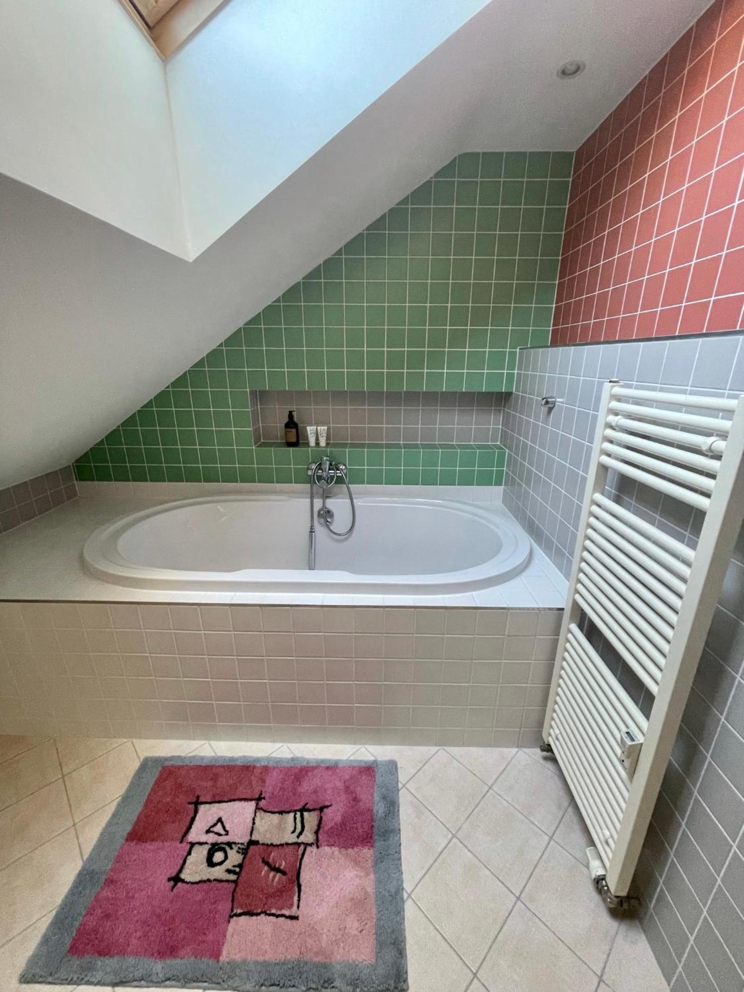 Huge Two Floor Apartment On The Park Colonnade With Free Parking For One Car, 160 Sqm Karlovy Vary Dış mekan fotoğraf