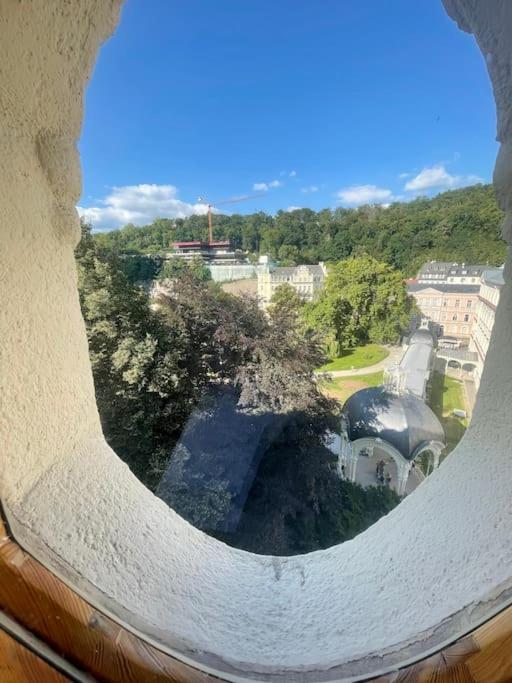 Huge Two Floor Apartment On The Park Colonnade With Free Parking For One Car, 160 Sqm Karlovy Vary Dış mekan fotoğraf